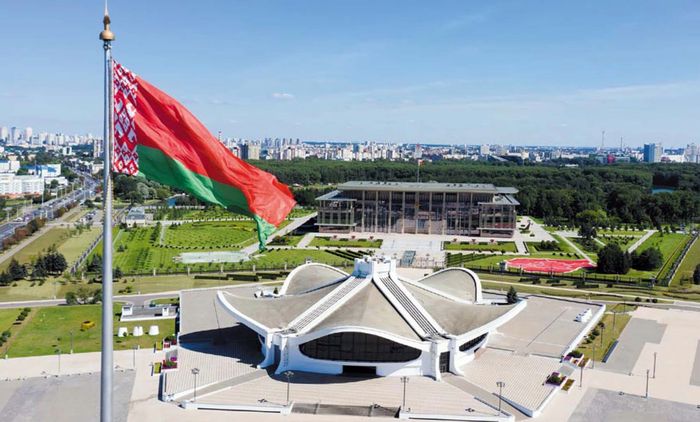 2023-nacionalnyj-flag-kak-glavnyj-politicheskij-simvol1