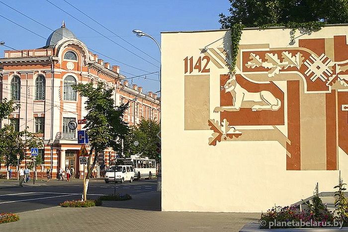 neozhidannye-simvoly-xishhniki-i-mirnye-8